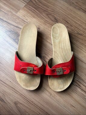 Dr. Scholl's wooden Red Leather Slide Sandals with Buckle